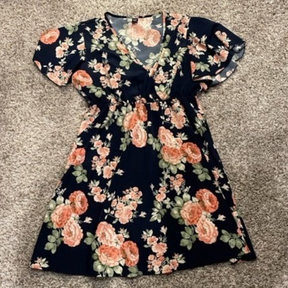 SHEIN Curve Navy and Pink Floral Flutter Sleeve Dress - Size 0XL - Picture 2 of 3